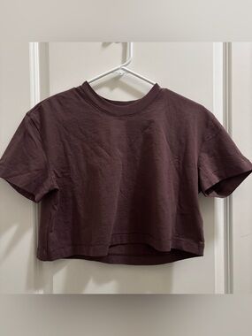 Nuuds Cropped T-Shirt Brown Size XS Crew Neck Short Sleeve 100% Cotton